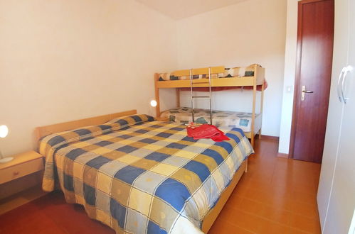 Photo 11 - 1 bedroom Apartment in San Michele al Tagliamento with swimming pool and garden