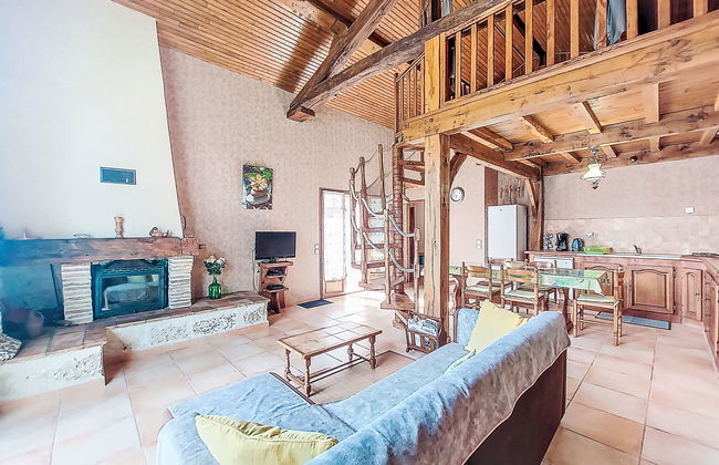 Casa de 3 quartos em Dondas com piscina e jardim - Foto 10