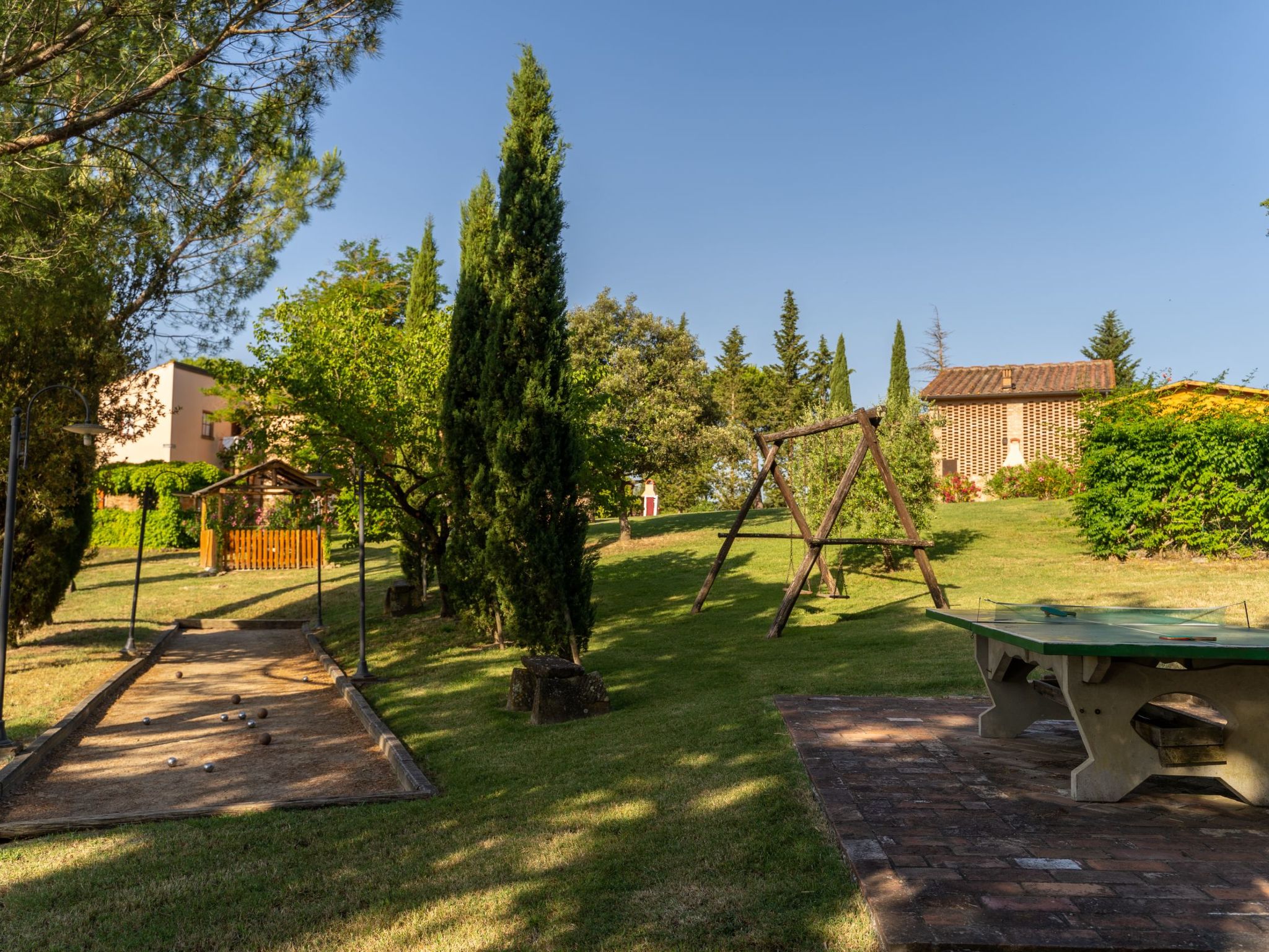 Foto 28 - Apartamento de 2 habitaciones en Peccioli con piscina y jardín