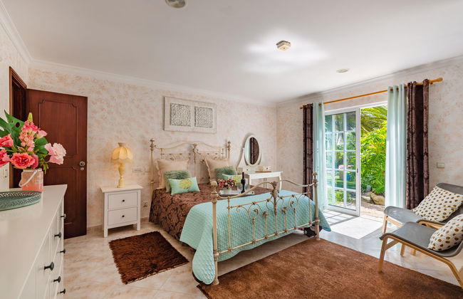 Casa de 4 quartos em Faro com piscina privada e jardim - Foto 9