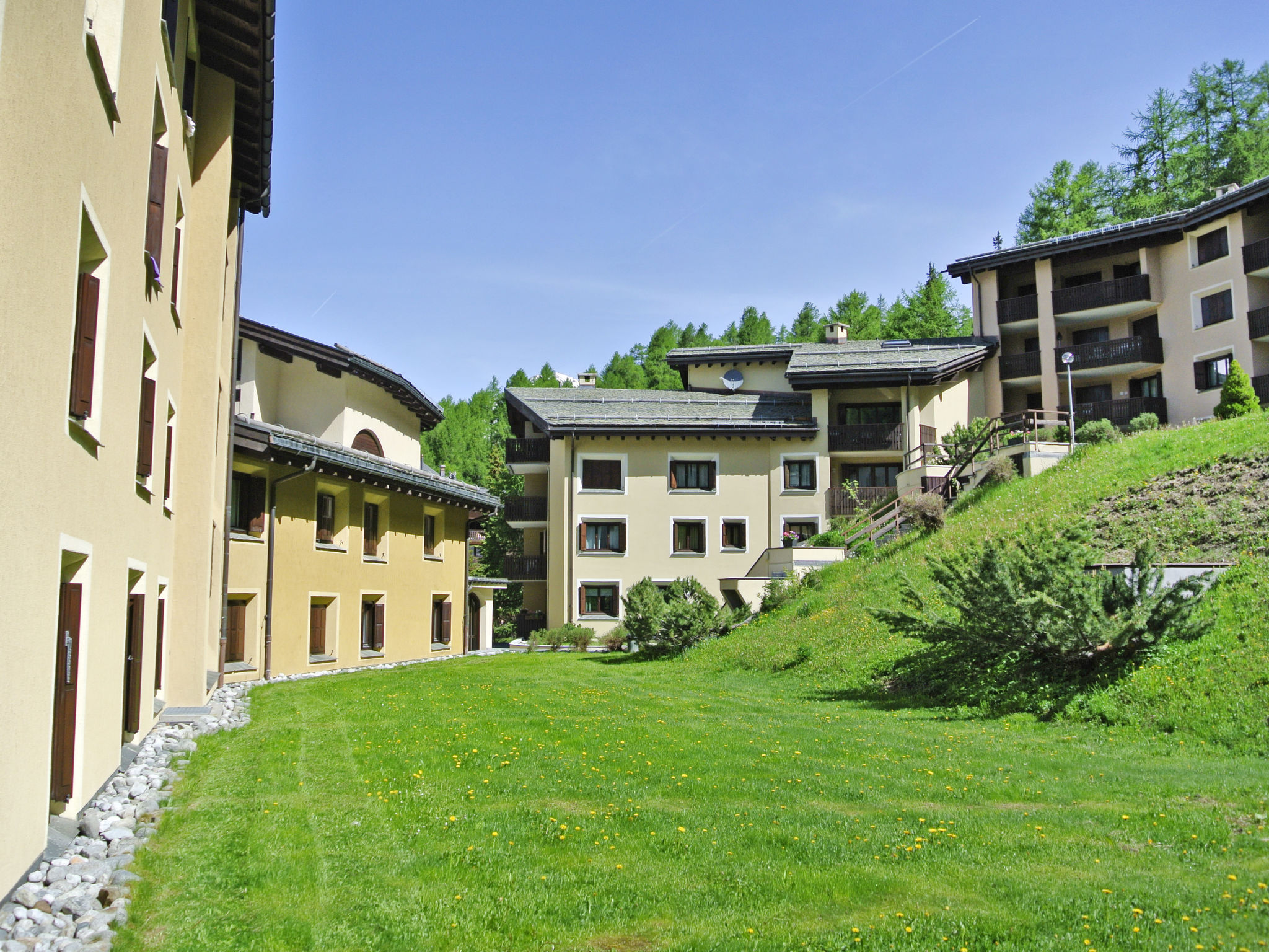 Foto 1 - Apartamento de 1 habitación en Silvaplana con vistas a la montaña