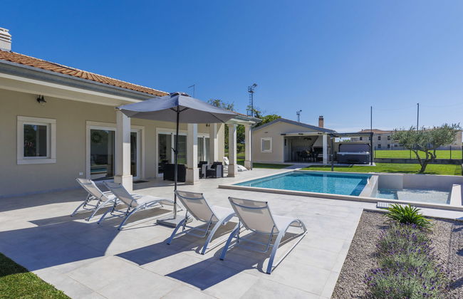 Casa de 4 quartos em Brtonigla com piscina privada e jardim - Foto 14