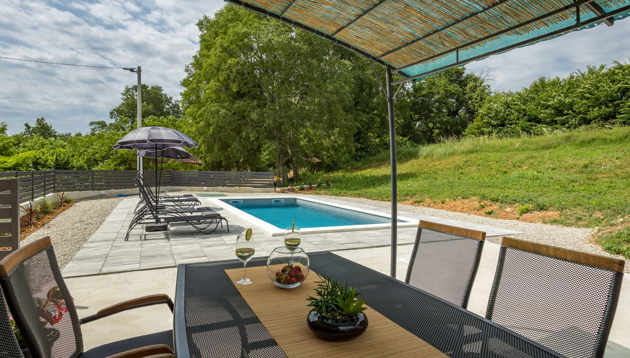 Casa de 3 quartos em Pićan com piscina privada e jardim - Foto 1