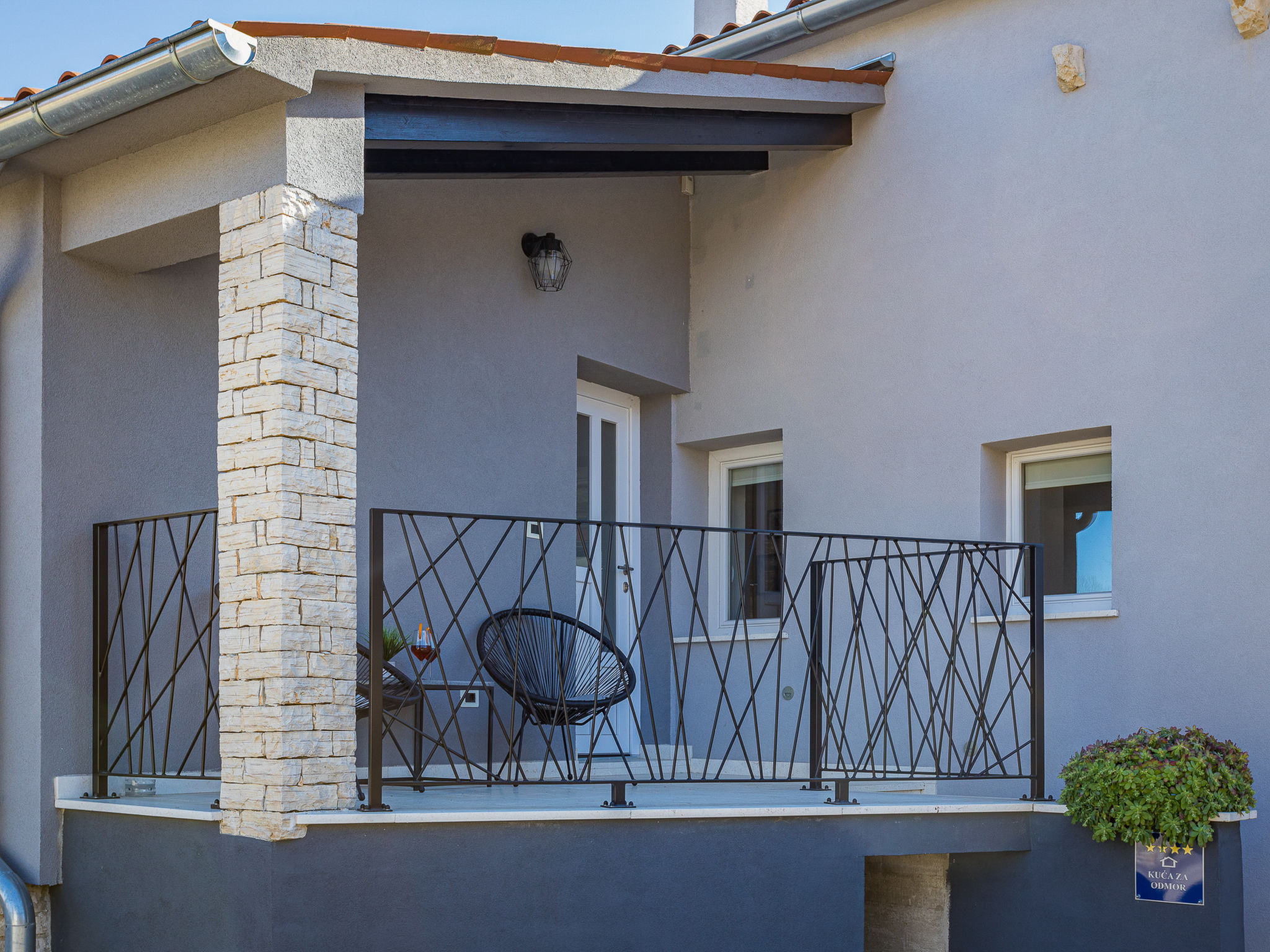 Photo 10 - 2 bedroom House in Pićan with private pool and garden