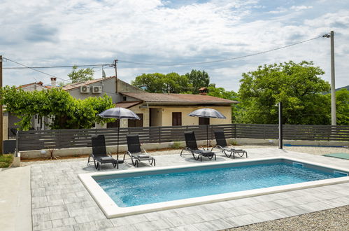 Photo 31 - Maison de 2 chambres à Pićan avec piscine privée et jardin