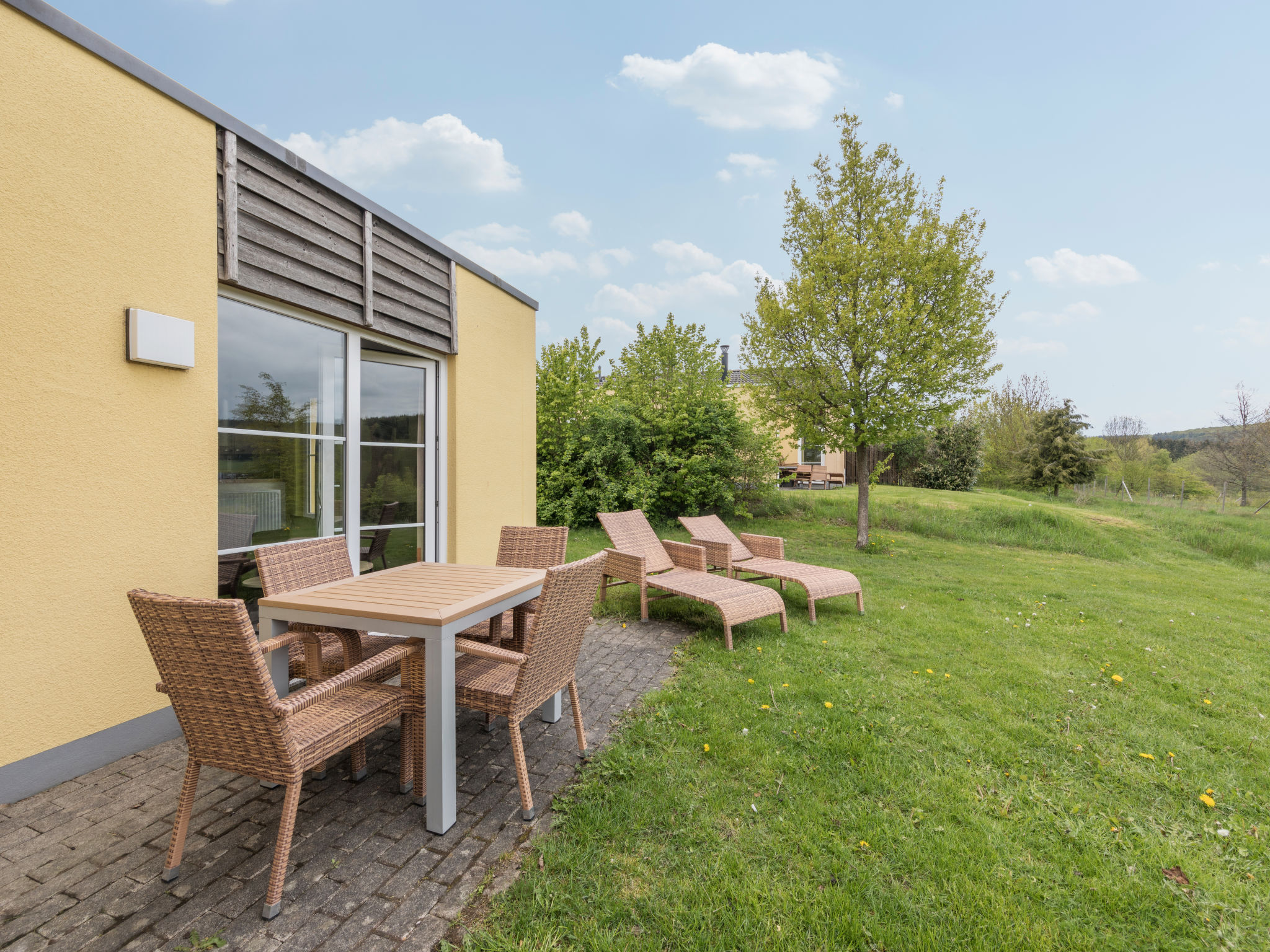 Foto 5 - Haus mit 1 Schlafzimmer in Medebach mit schwimmbad und blick auf die berge