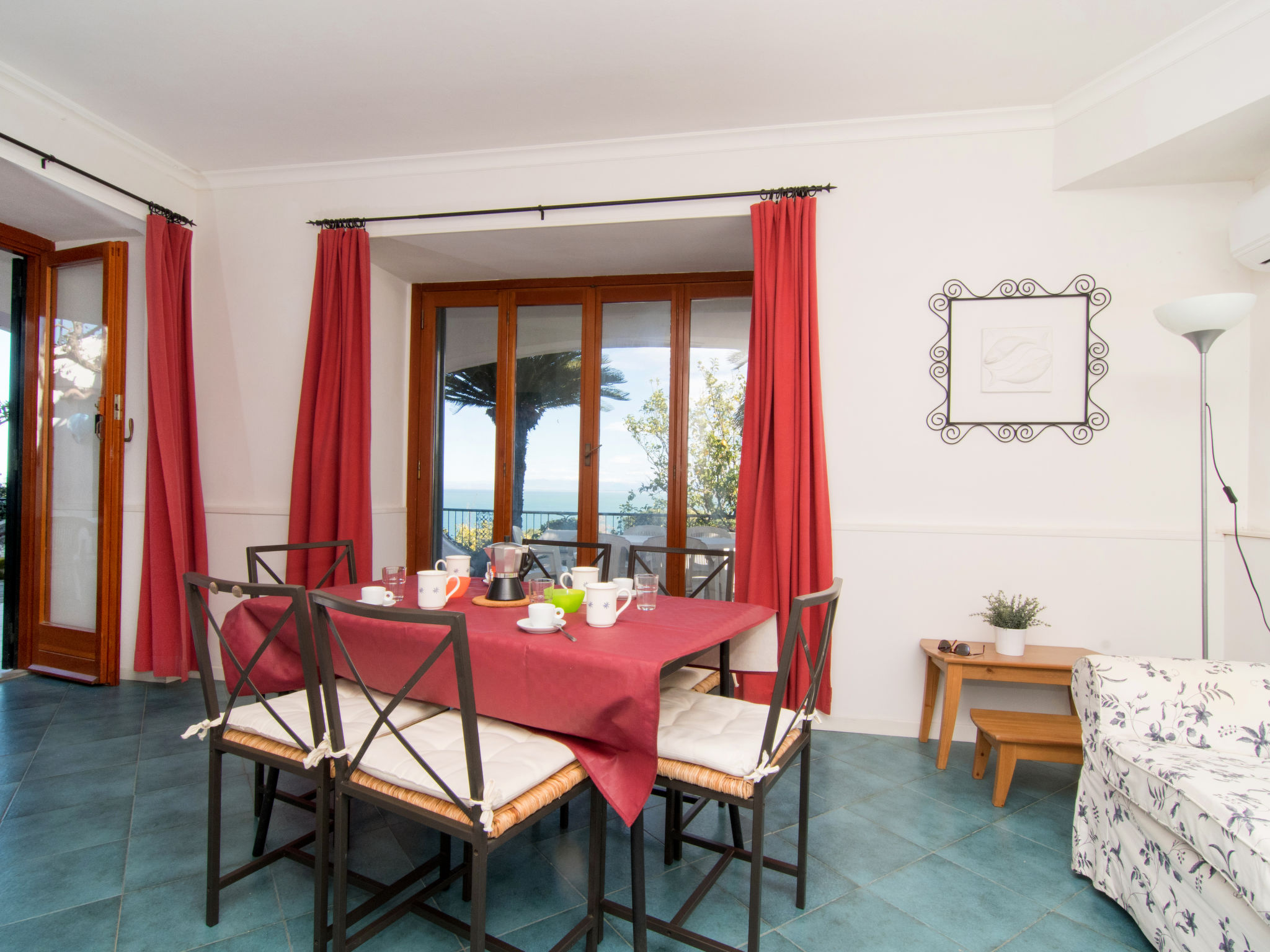 Photo 15 - 4 bedroom Apartment in Casamicciola Terme with garden and sea view