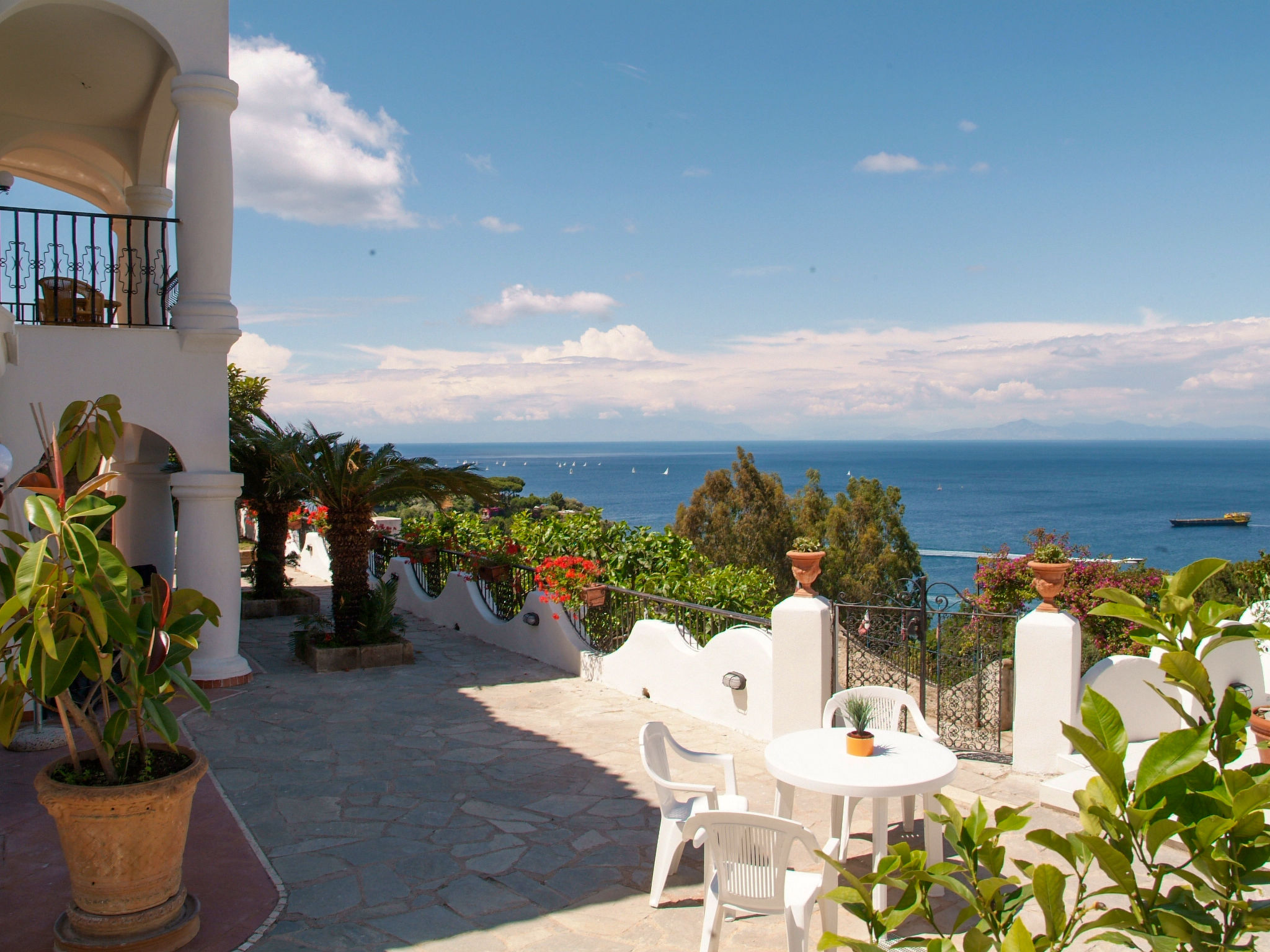 Photo 15 - Apartment in Casamicciola Terme with garden and terrace