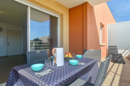 Photo 20 - 2 bedroom Apartment in Fréjus with garden and sea view