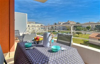 Photo 1 - 2 bedroom Apartment in Fréjus with garden and sea view