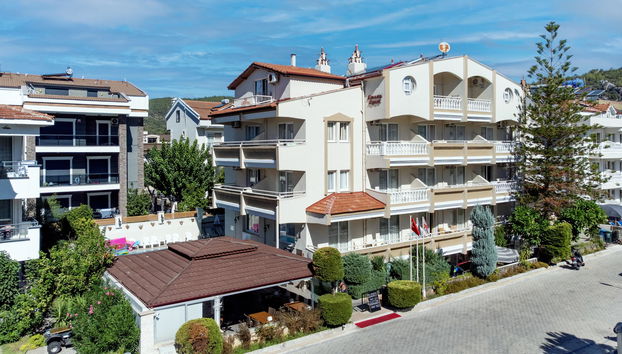 Amaris Apart Hotel - Photo 2