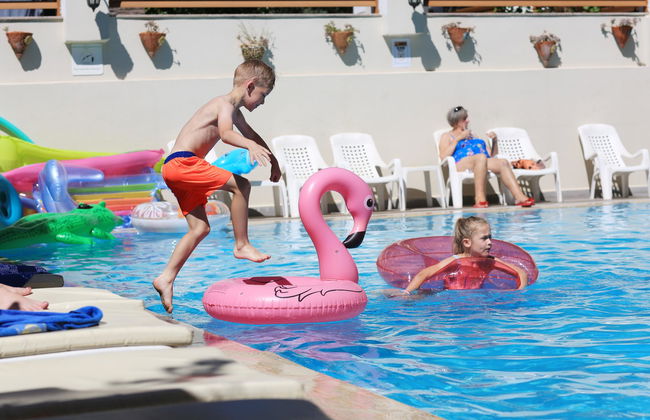 Amaris Apart Hotel - Photo 14
