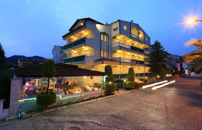 Amaris Apart Hotel - Photo 1