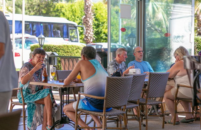 Amaris Apart Hotel - Photo 25