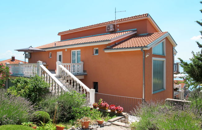 Apartamento de 3 quartos em Novi Vinodolski com jardim e terraço - Foto 19