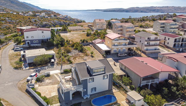 Apartamento de 3 quartos em Karlobag com piscina e jardim - Foto 5