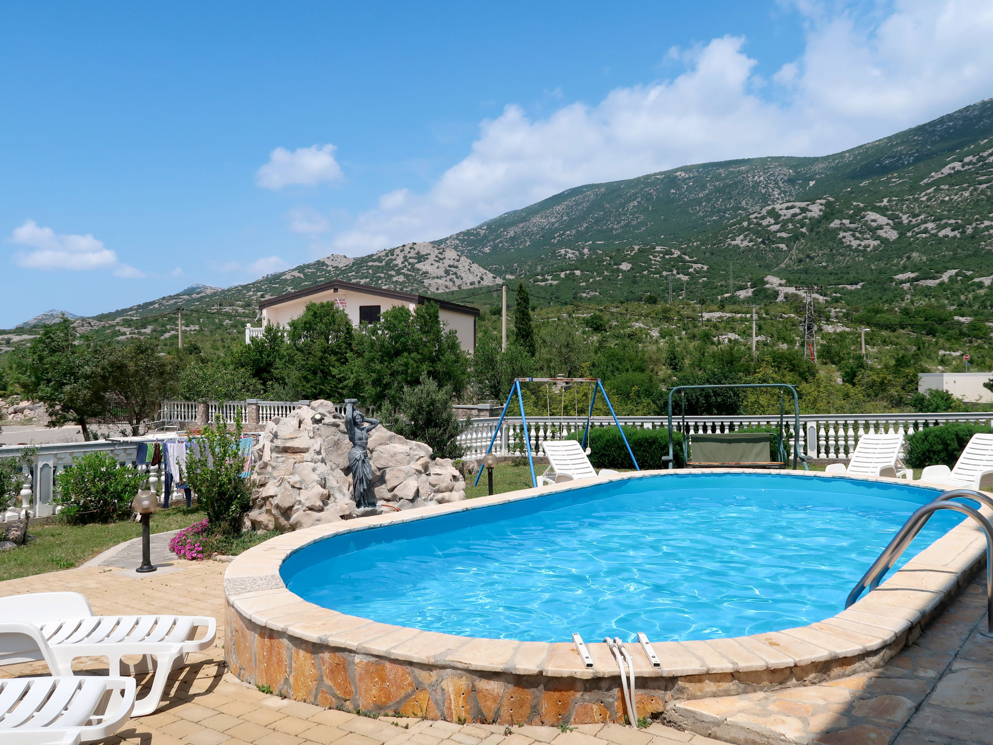 Photo 1 - 4 bedroom Apartment in Karlobag with swimming pool and sea view