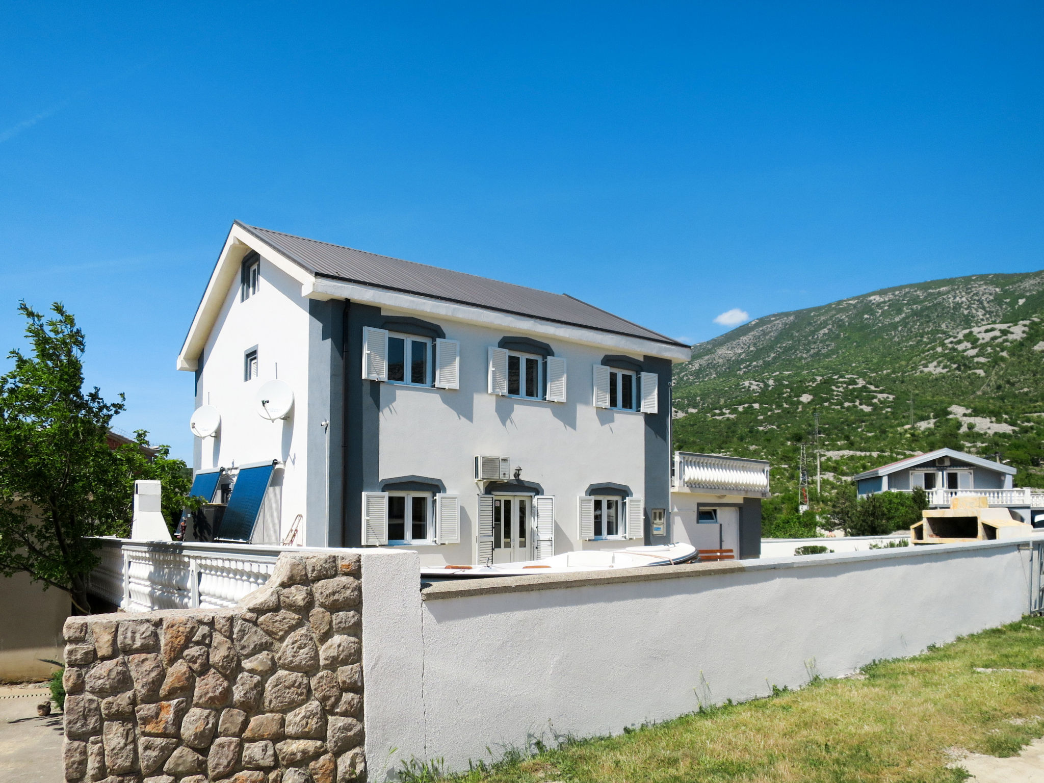 Photo 31 - Maison de 6 chambres à Karlobag avec piscine privée et jardin