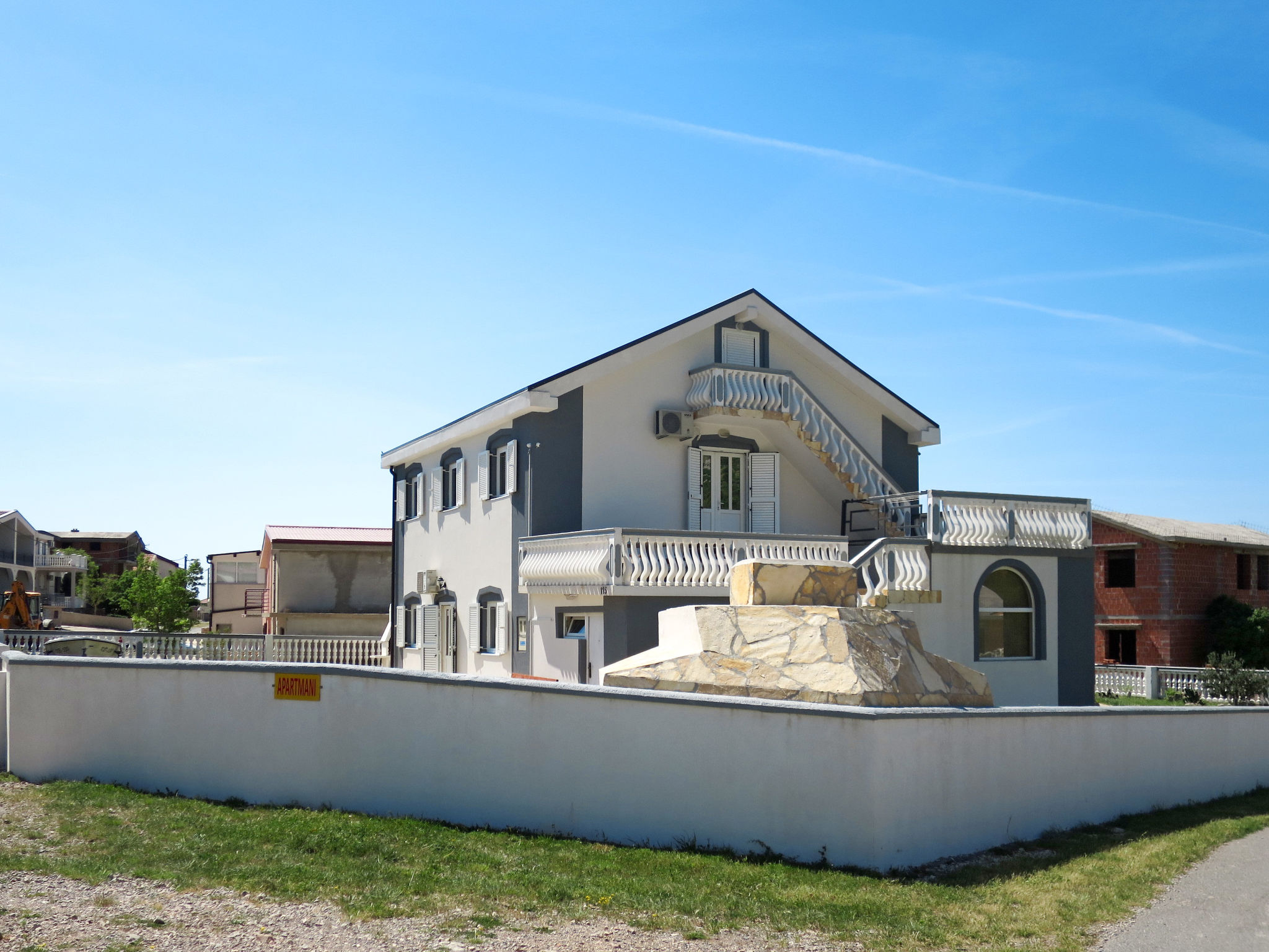 Foto 18 - Apartment mit 3 Schlafzimmern in Karlobag mit schwimmbad und blick aufs meer