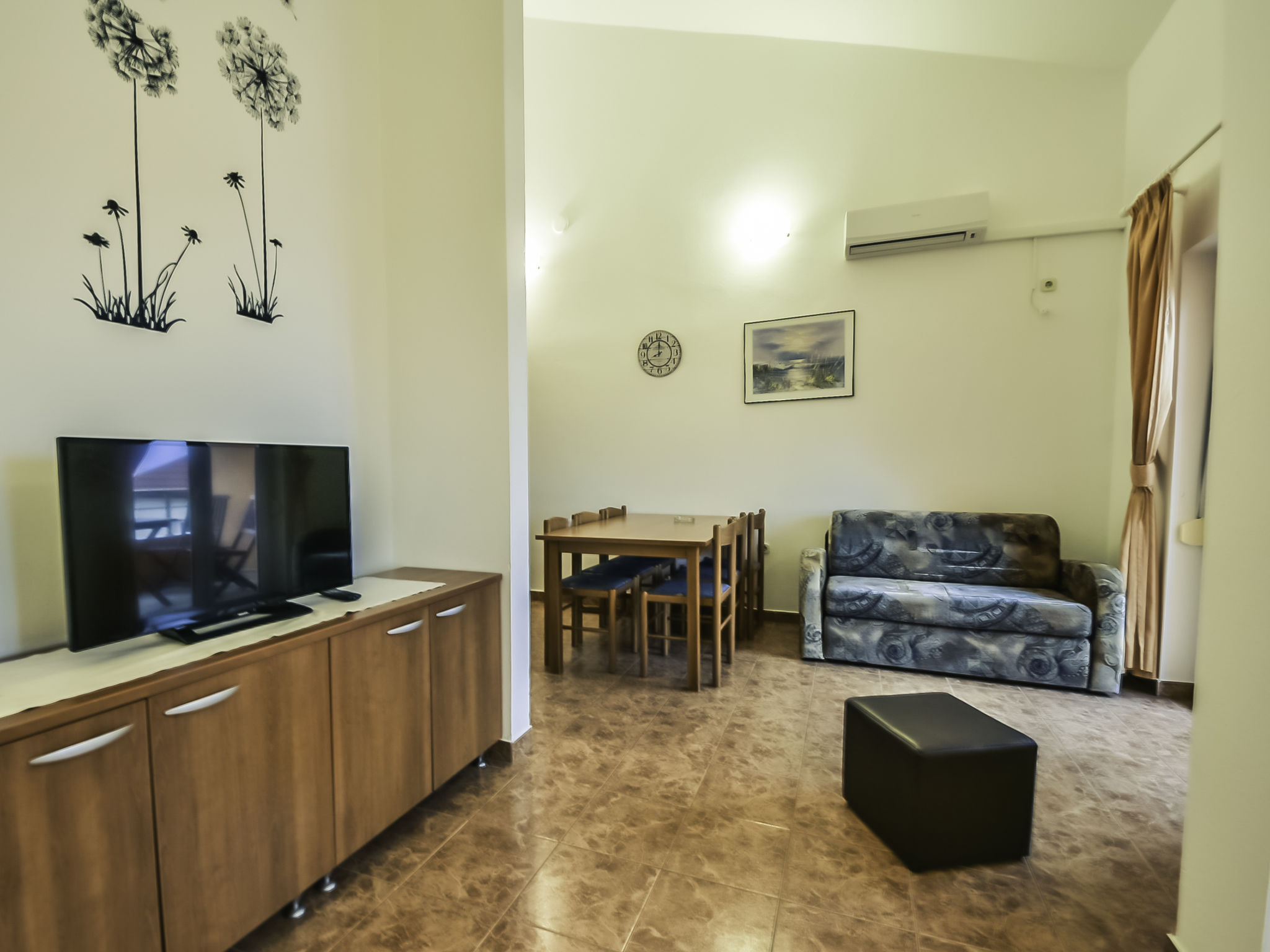 Foto 6 - Appartamento con 1 camera da letto a Privlaka con piscina e vista mare