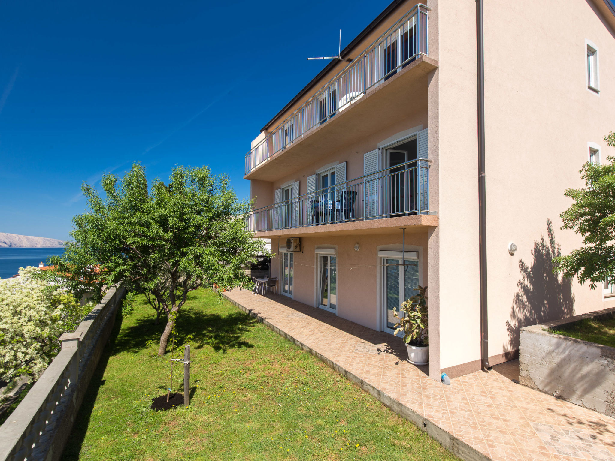 Photo 2 - Appartement de 3 chambres à Senj avec terrasse