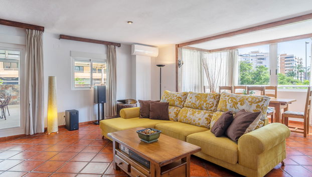 Apartamento de 4 quartos em Alicante com piscina e jardim - Foto 3