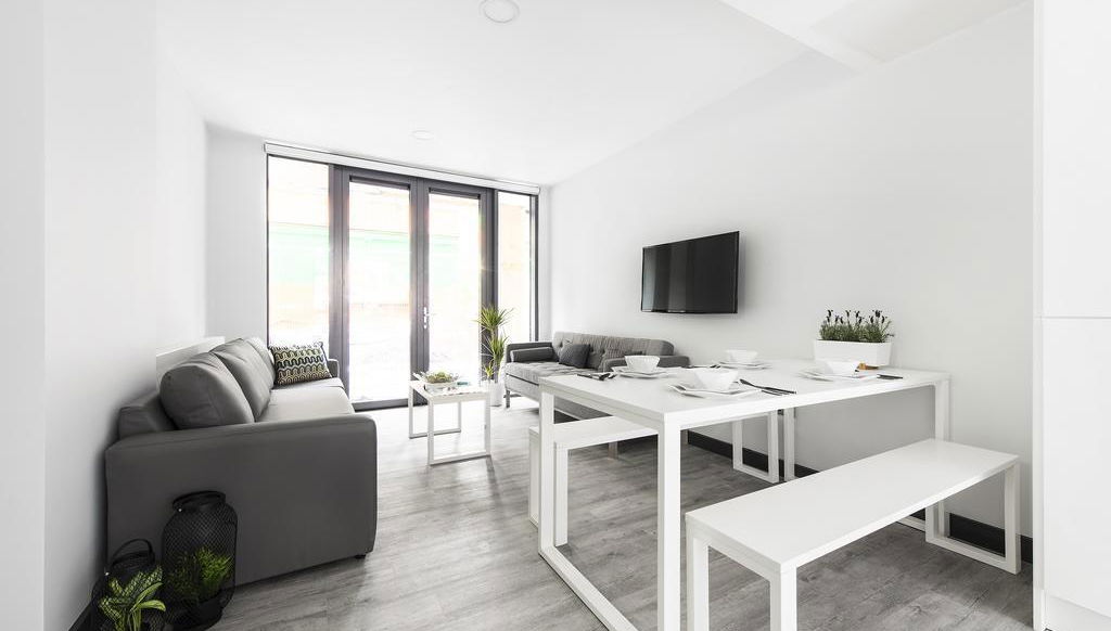 DESTINY STUDENT - NEW MILL - Foto 1