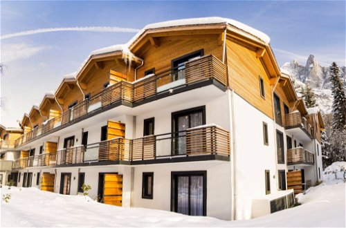 Foto 13 - Apartment mit 2 Schlafzimmern in Chamonix-Mont-Blanc mit schwimmbad und blick auf die berge