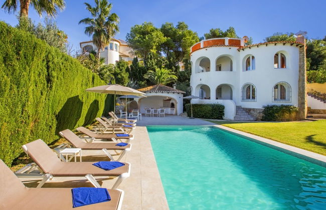 Casa de 7 quartos em Jávea com piscina privada e jardim - Foto 1