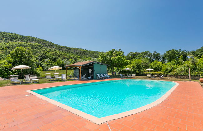 3 bedroom Apartment in Castelnuovo di Val di Cecina with swimming pool and garden - Photo 49