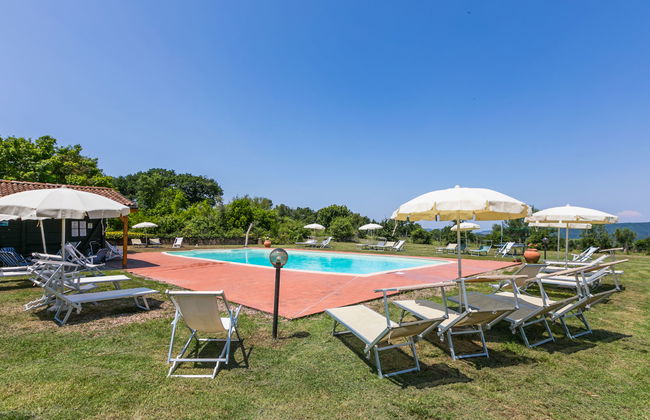 3 bedroom Apartment in Castelnuovo di Val di Cecina with swimming pool and garden - Photo 57