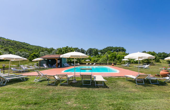 3 bedroom Apartment in Castelnuovo di Val di Cecina with swimming pool and garden - Photo 61