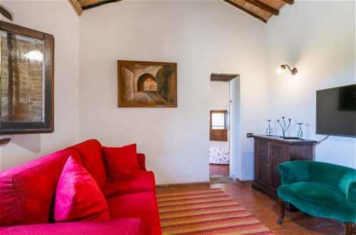 Foto 8 - Apartment mit 1 Schlafzimmer in Castelnuovo di Val di Cecina mit schwimmbad und garten
