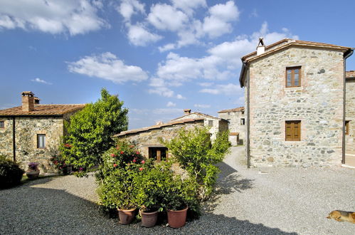 Foto 15 - Appartamento con 1 camera da letto a Castelnuovo di Val di Cecina con piscina e giardino