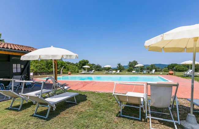 3 bedroom Apartment in Castelnuovo di Val di Cecina with swimming pool and garden - Photo 52