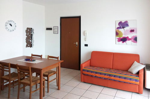 Foto 6 - Apartamento de 1 habitación en Lazise con piscina y jardín