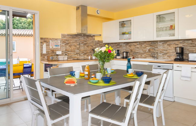 Casa de 5 quartos em Fréjus com piscina privada e jardim - Foto 12