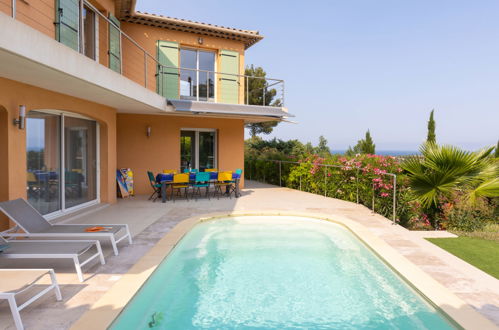 Photo 36 - Maison de 4 chambres à Fréjus avec piscine privée et vues à la mer