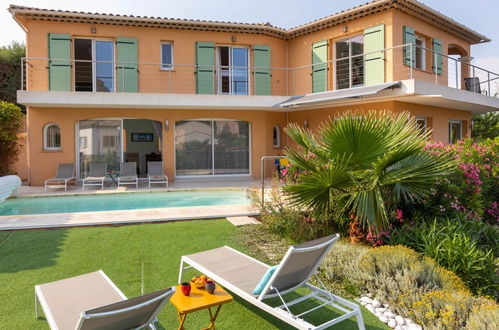 Photo 2 - 4 bedroom House in Fréjus with private pool and sea view