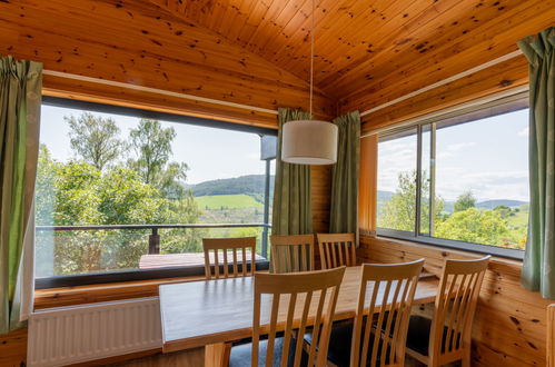 Foto 4 - Casa de 3 habitaciones en Inverness con jardín y vistas a la montaña