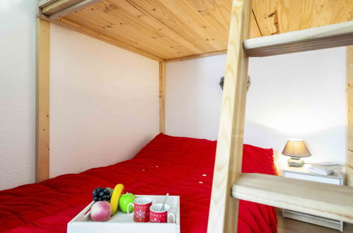 Foto 4 - Appartamento con 1 camera da letto a Villarembert con piscina