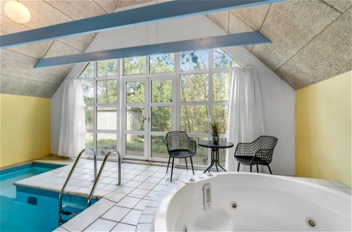 Foto 13 - Haus mit 5 Schlafzimmern in Oksbøl mit privater pool und terrasse