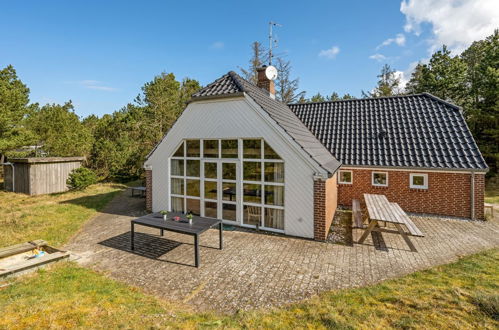 Photo 1 - Maison de 5 chambres à Oksbøl avec piscine privée et terrasse