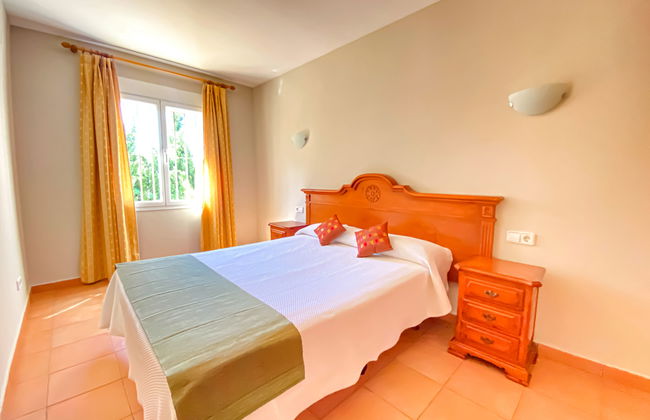 4 bedroom House in Jávea with private pool and garden - Photo 5