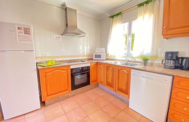 4 bedroom House in Jávea with private pool and garden - Photo 6