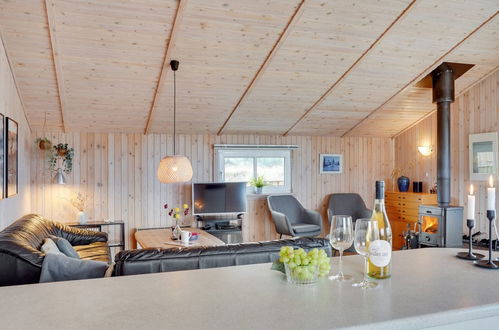 Foto 5 - Casa de 3 habitaciones en Klitmøller con terraza y sauna