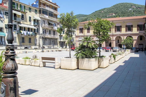 Photo 24 - 3 bedroom Apartment in Pontedassio with swimming pool and garden