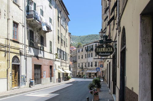 Photo 23 - Maison de 4 chambres à Pontedassio avec terrasse