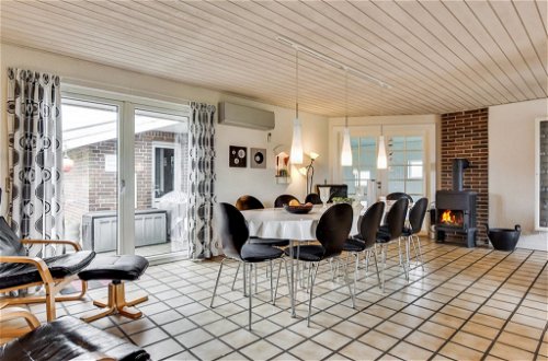 Foto 12 - Casa de 5 habitaciones en Blåvand con piscina privada y terraza