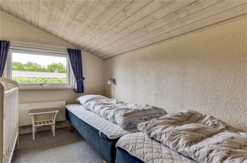 Foto 28 - Haus mit 5 Schlafzimmern in Blåvand mit privater pool und terrasse